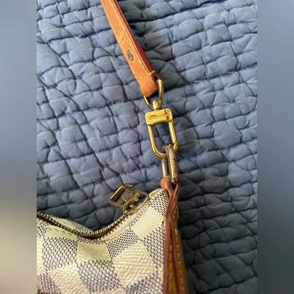 Louis Vuitton Evora MM - Picture 11 of 14